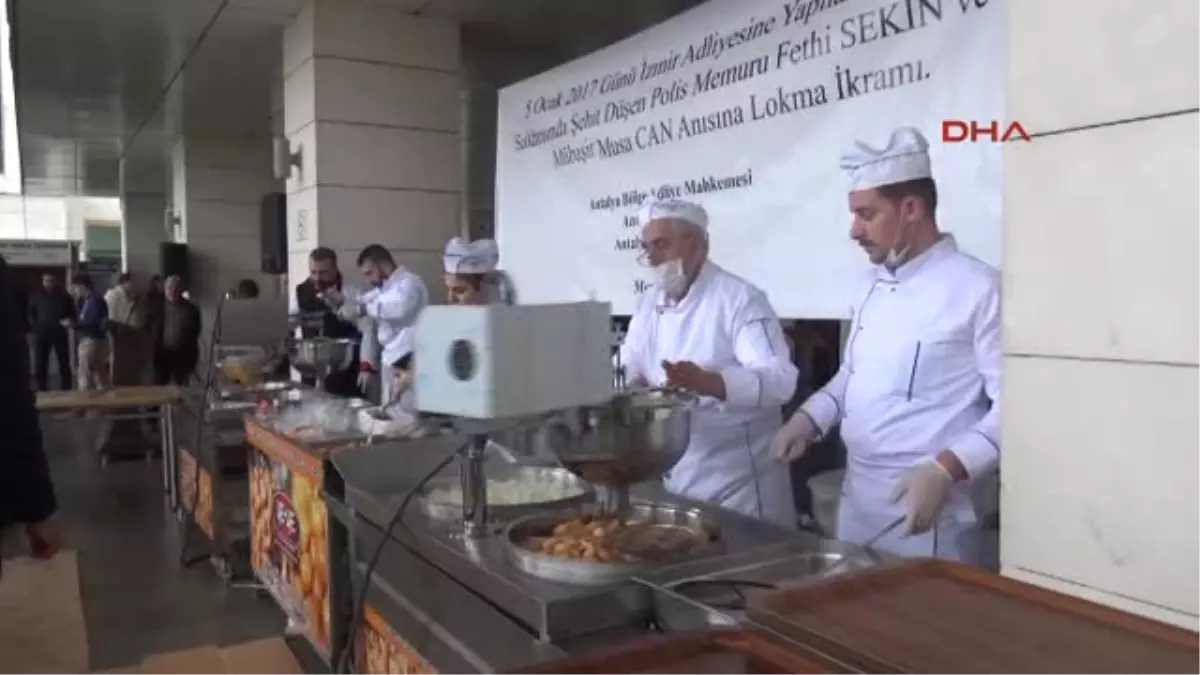 Antalya Izmir Şehitleri Için Lokma Dağıtıldı