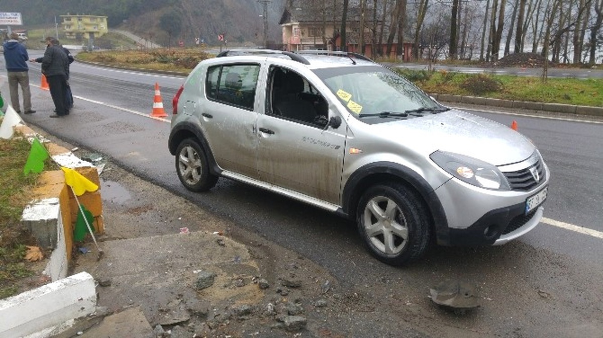 Aşırı Hız Kazaya Yol Açtı: Biri Bebek 6 Yaralı
