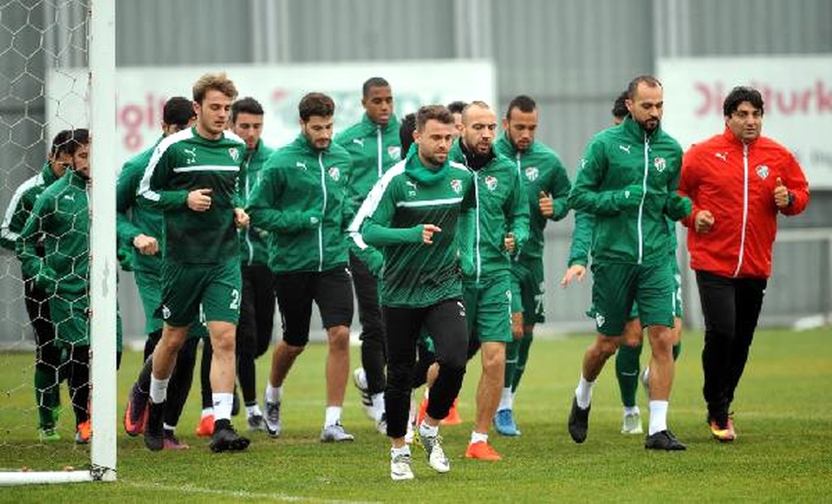 Bursaspor, Adanaspor Maçı Hazırlıklarına Başladı