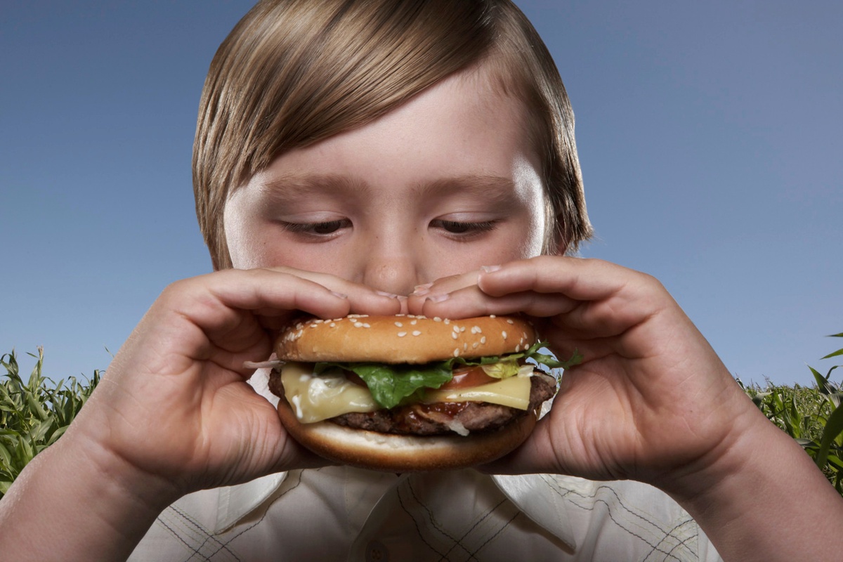 Çocukların dişleri Fast Food tehdidi altında