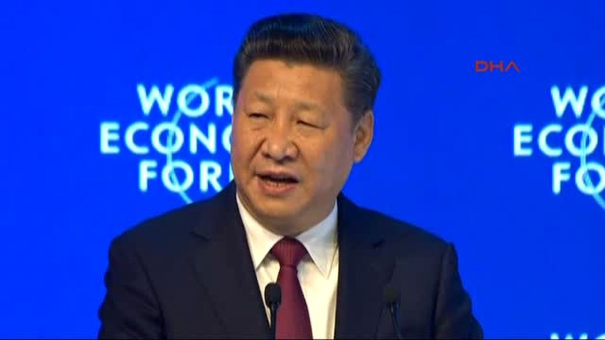 Davos 2017\'de Konuşan Çin Başkanı Xi Ticari Savaşlara Karşı Uyardı