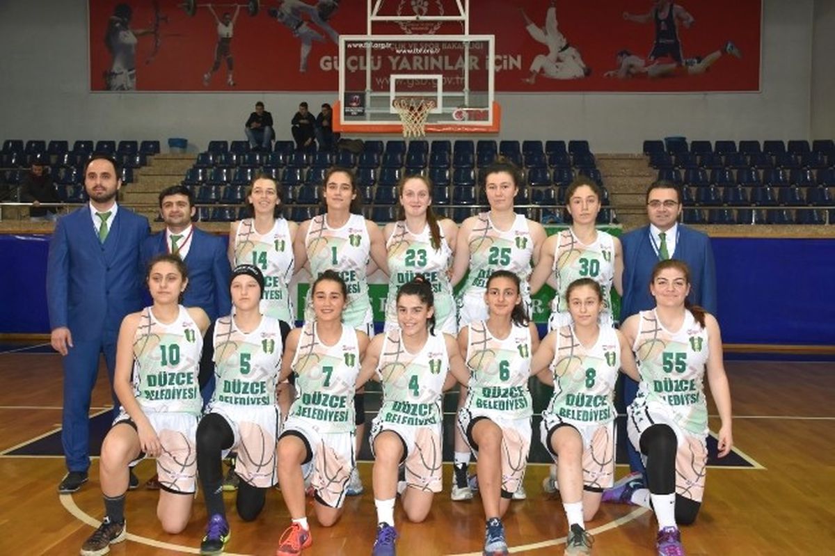 Düzce Kocatürk\'ü 98-64 Yendi