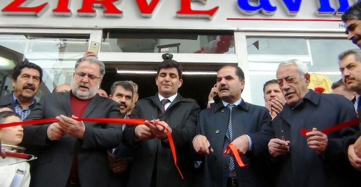 Erciş\'te Avm Açılışı