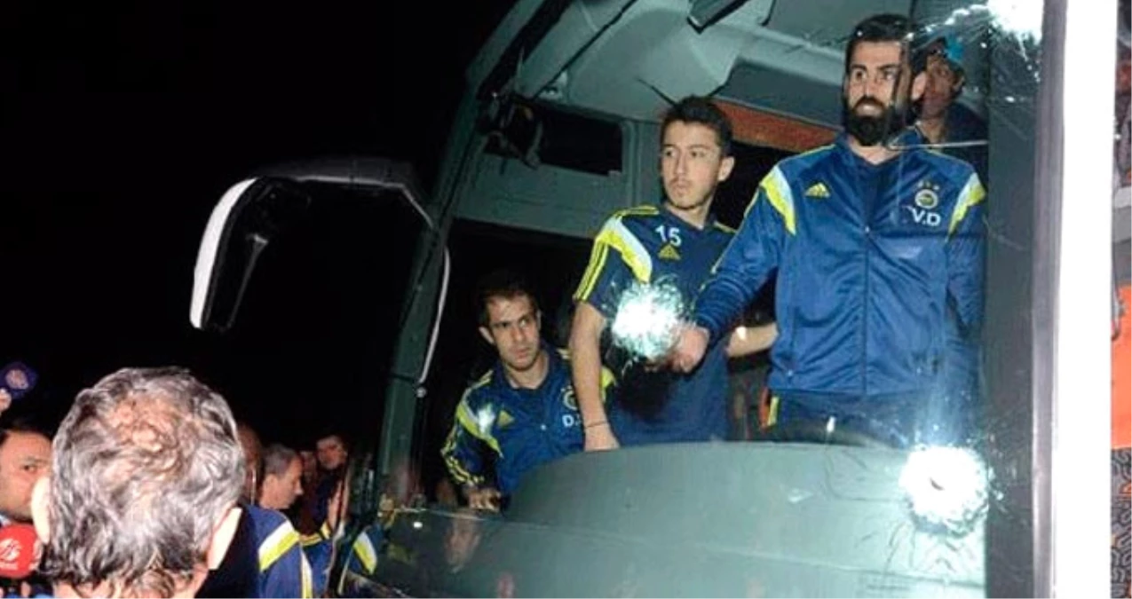 Fenerbahçe Otobüsüne Saldırı Sonrasında Görev Yapan Polislerin Tamamı FETÖ\'cü Çıktı