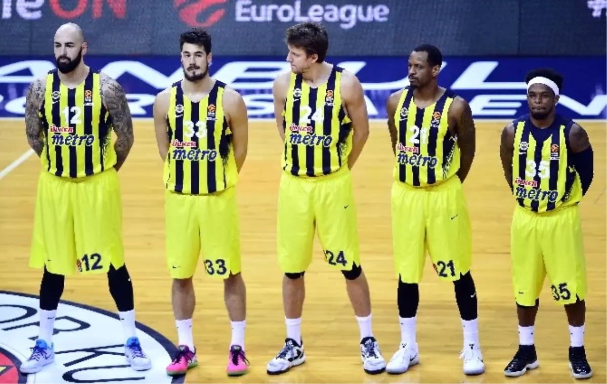 Fenerbahçe, Panathinaikos\'u Ağırlıyor