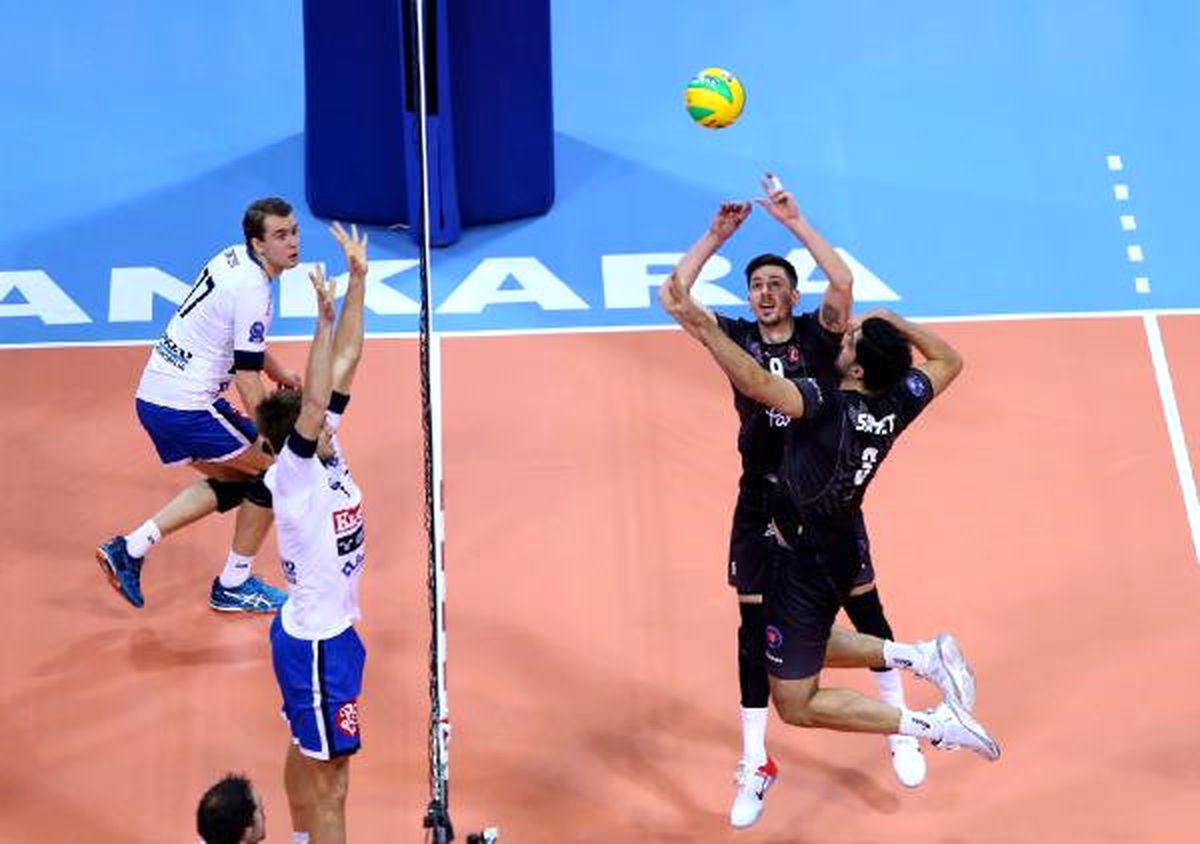 Halkbank Evinde Kaybetti