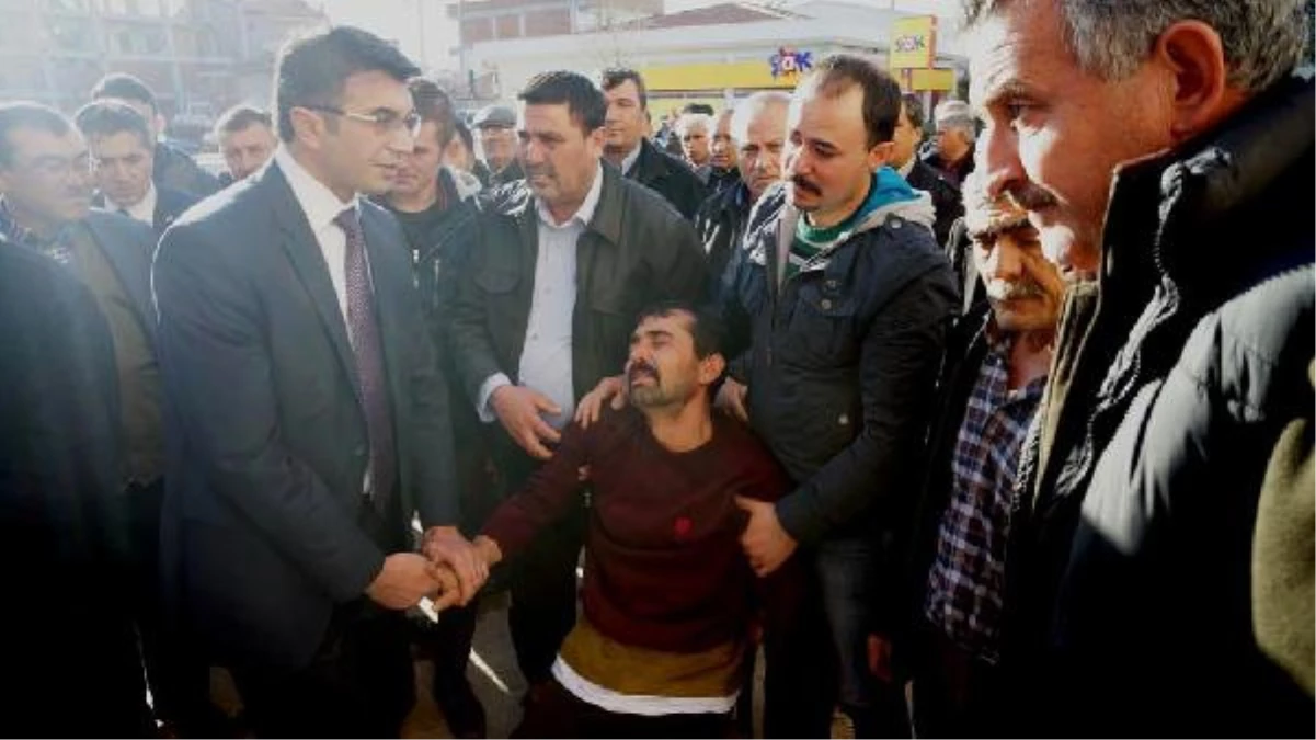 İzmir\'de Aynı Aileden 4 Kişiyi Öldüren Şüpheli İntihar Etti (4)