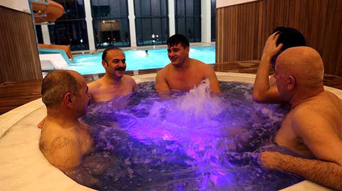 Yozgat\'ta Kadınlara Özel Yaptırılan Termal Tesisi Önce Erkekler Test Etti