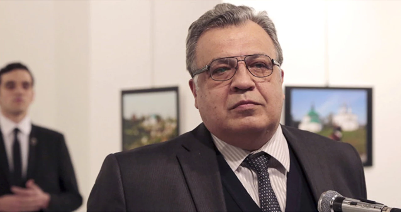 Karlov\'un Öldürüldüğü Serginin Organizatörü Gözaltına Alındı