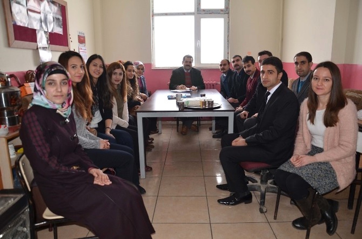 Kaymakam Özkan, Öğretmenlerle Bir Araya Geldi