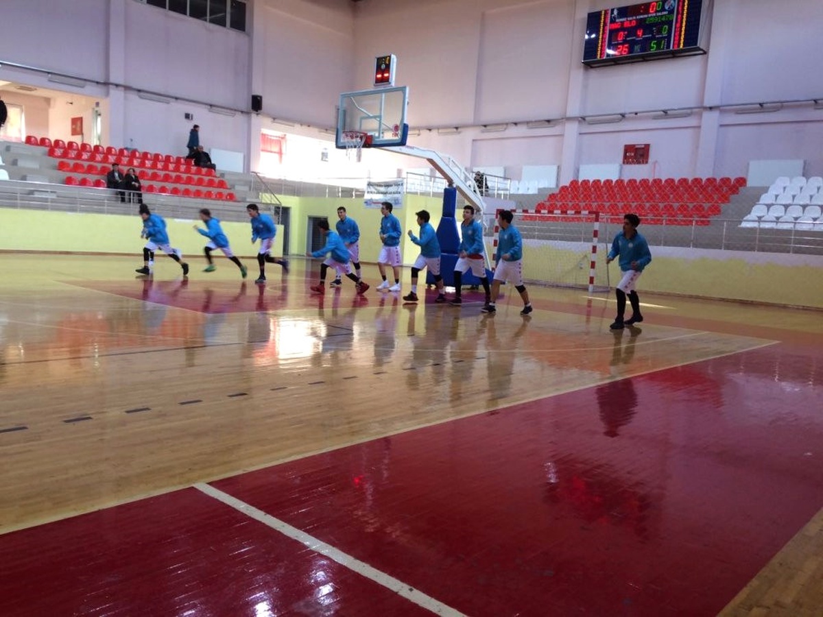 Kız ve Erkek Basketbol Takımı Çeyrek Finale Yükseldi