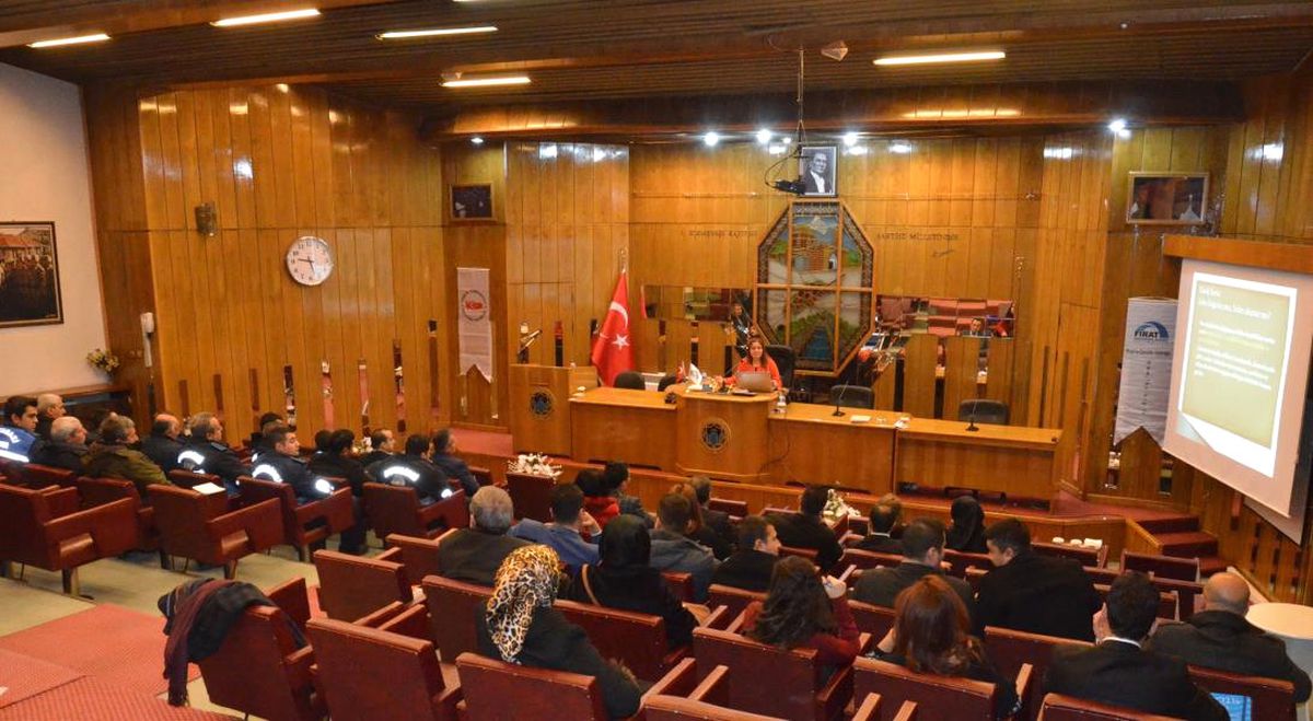 Malatya\'da Belediye Personeline Eğitim