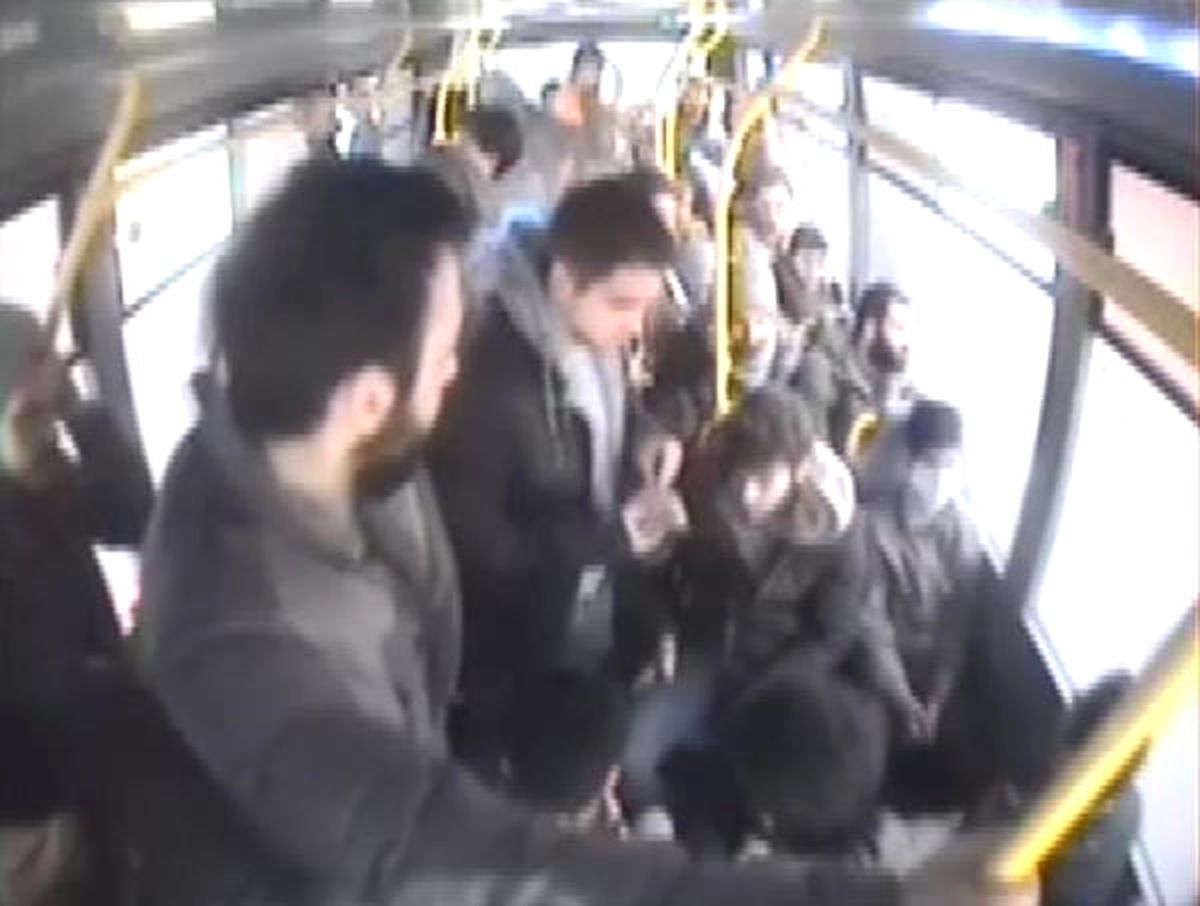 Otobüste \'Çocuğum Hasta\' Diye Ağlayarak Yolcuları Dolandırdı