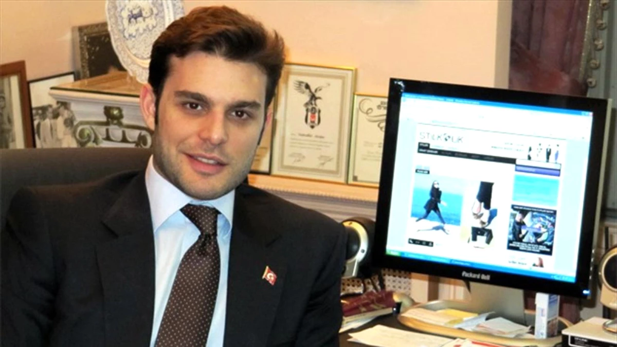 Oyuncu Mehmet Aslan: "O Tweeti Ben Atmadım, Şoförüm Atmış"