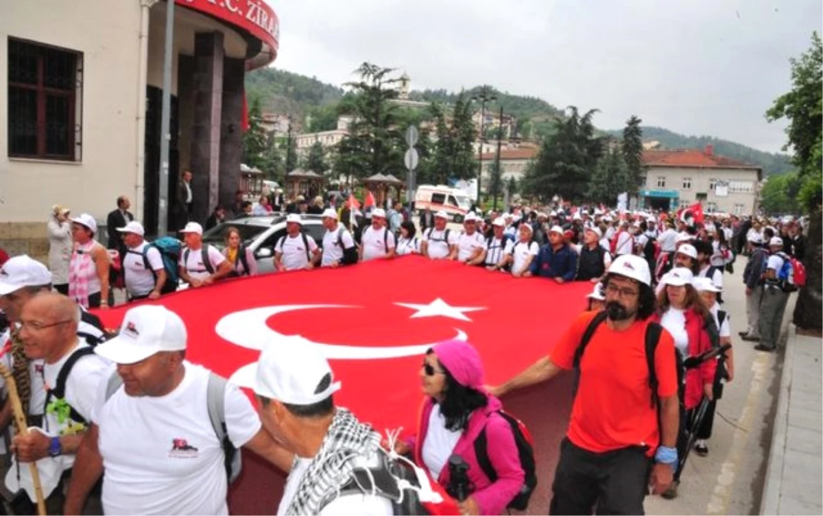 Şerife Bacı ve Tüm Şehitleri Anma İstiklal Yolu Yürüyüşü