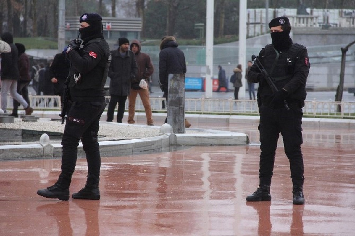 Taksim Meydanı ve Çevresinde Sıkı Güvenlik Önlemleri
