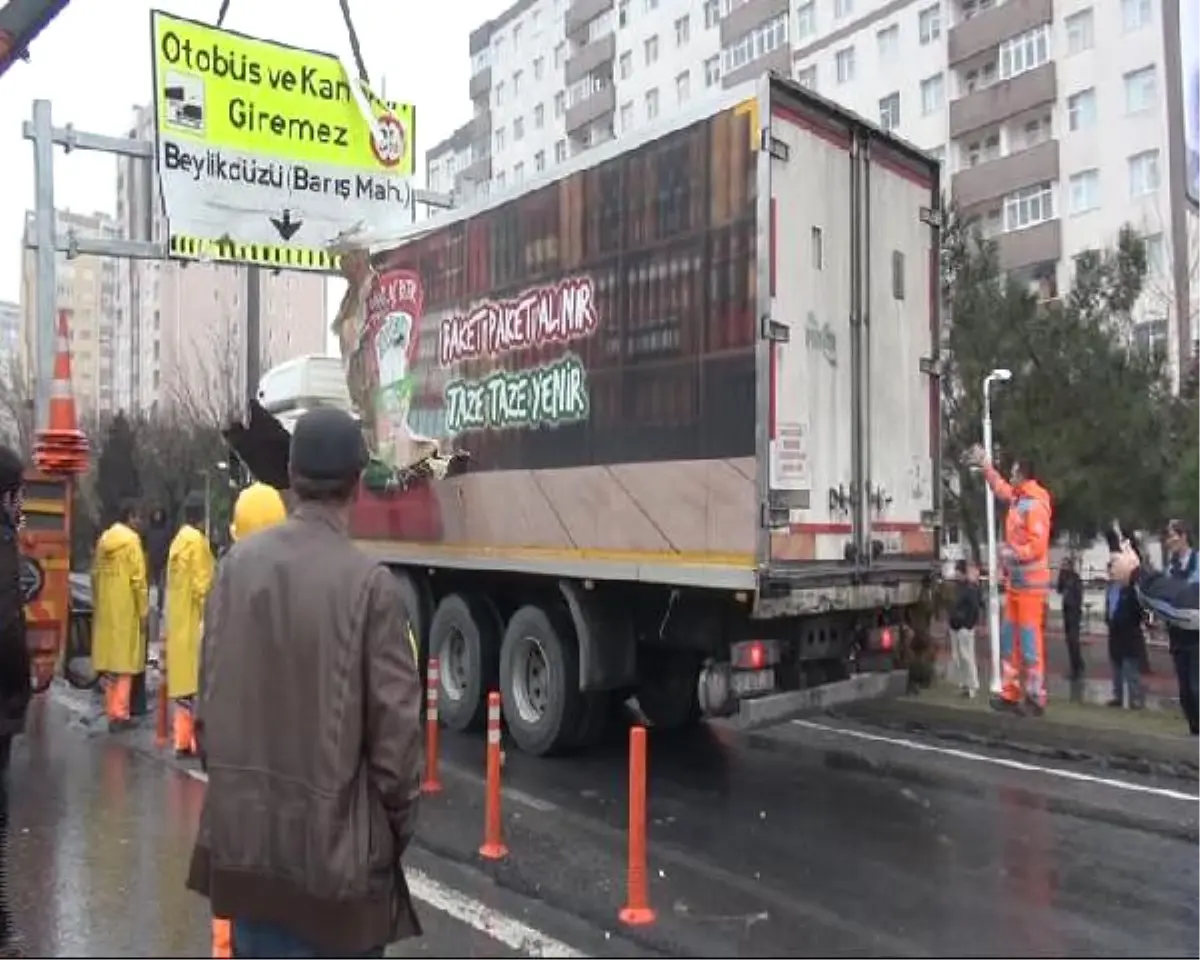 Uyarı Tabelası Hiçe Sayınca...