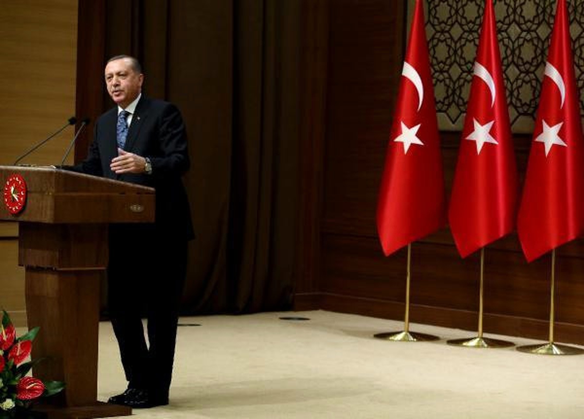 1- Cumhurbaşkanı Erdoğan\'dan Kaymakama Tepki: Ey Kaymakam, Sen Kendini Ne Sanıyorsun? Haddini...