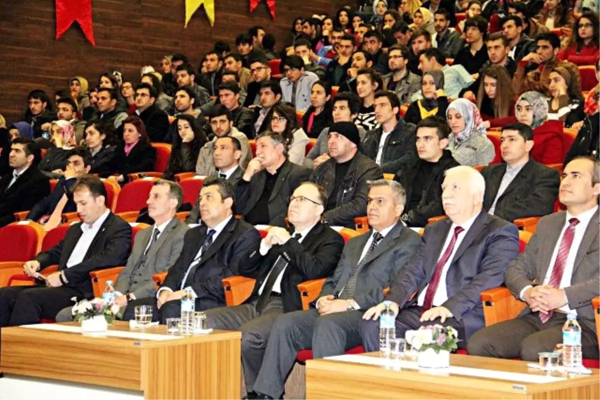 15 Temmuz Darbe Girişimi ve Gençlik" Konferansı