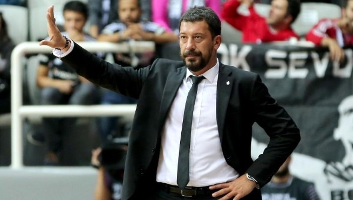 A Milli Erkek Basketbol Takımı\'nın Başına Ufuk Sarıca Getirildi.