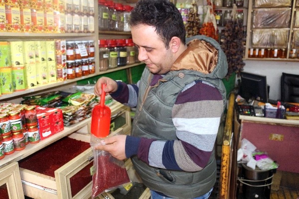 Ağrı\'da Aktarlara Yoğun İlgi