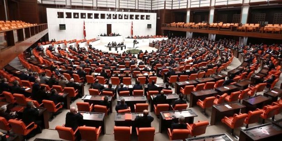 Anayasa Değişiklik Teklifi İkinci Tur Altıncı Madde Oylaması Başladı