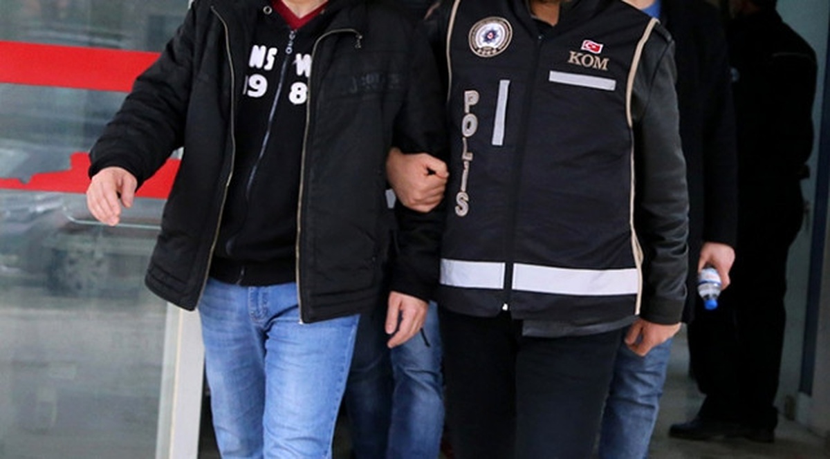 Bursa\'da PKK Propagandasına 14 Gözaltı (2)