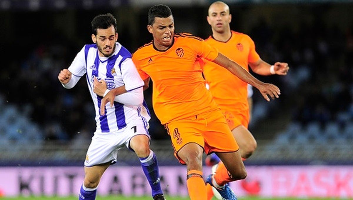 Galatasaray, Valencia\'lı Stoperin Peşinde