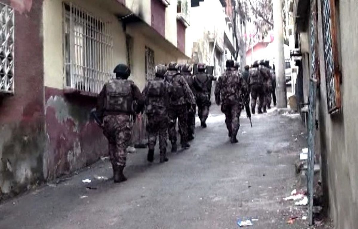 Gaziantep\'te Deaş Cephaneliği Bulundu, 19 Kişi Gözaltına Alındı