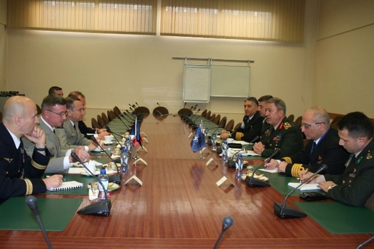 Orgeneral Hulusi Akar, Brüksel\'de Askeri Temaslarda Bulundu