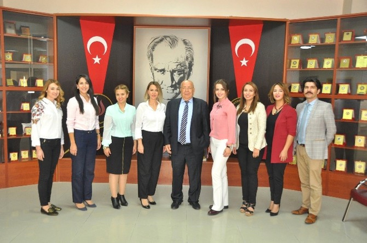 Gkv\'li Uzmanlar Öğrenci ve Velileri Uyardı