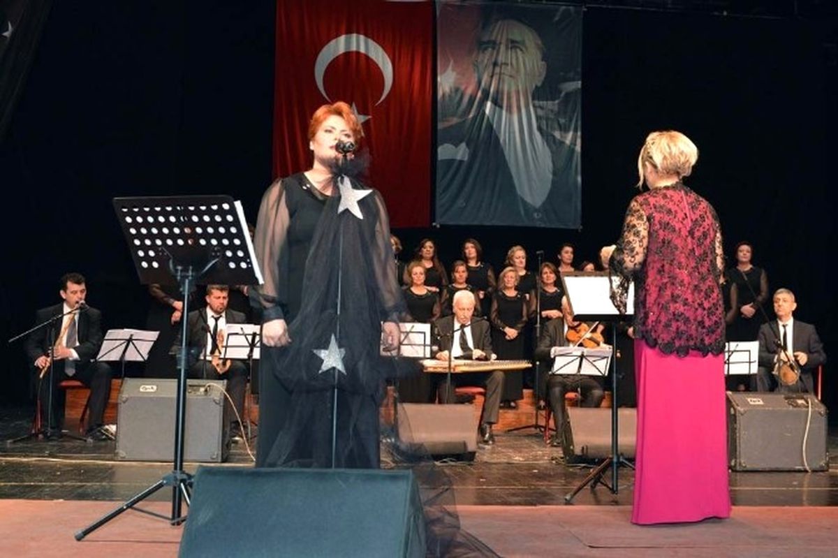 Gönülden Dile Şarkılar\' Konseri İlgi Gördü