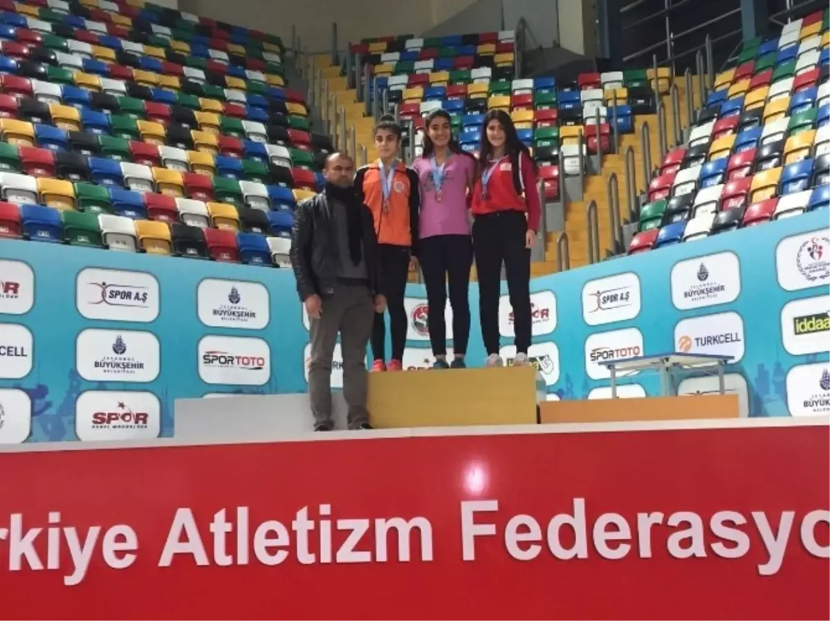 Hatay Büyükşehir Belediyesi Atletlerinin Başarısı
