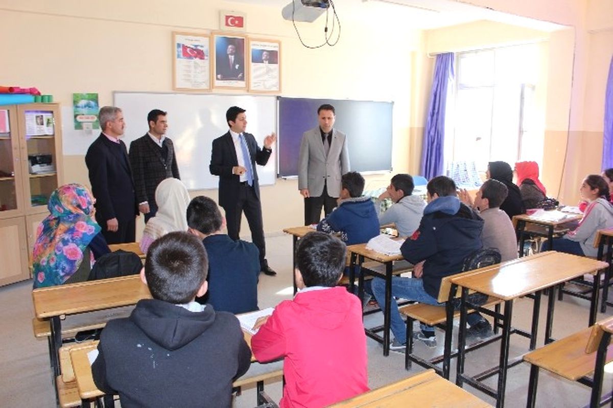 Kaymakam Öğrencilere Sınav Öncesi Moral Verdi