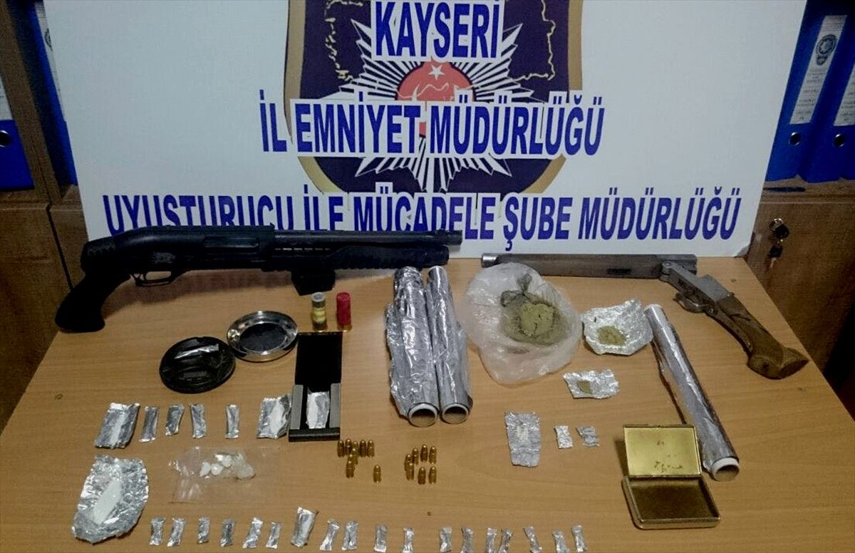 Kayseri\'de Uyuşturucuyla Mücadele