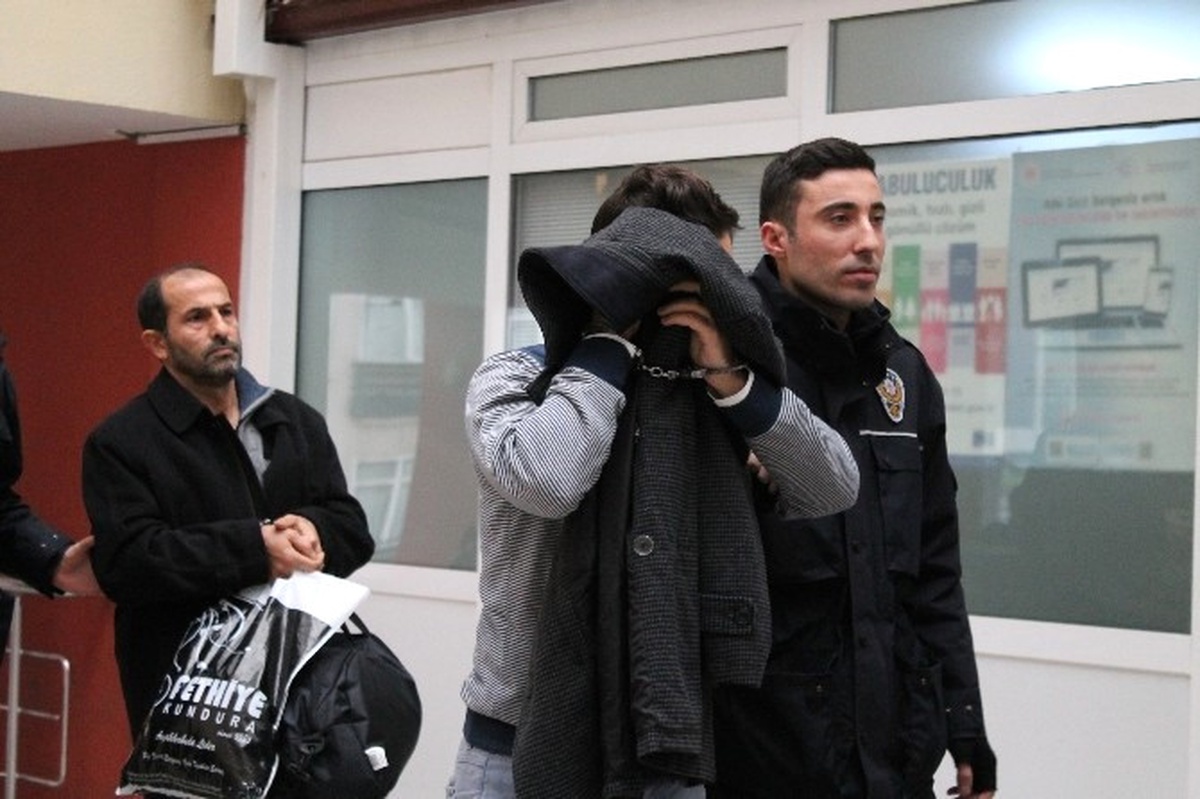 Kocaeli\'de Fetö\'den 7 Kişi Adliyeye Getirildi