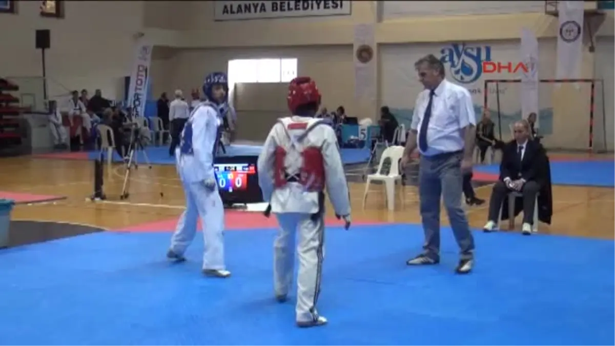 Lisanslı Tekvando Sporcusu 400 Bine Ulaştı