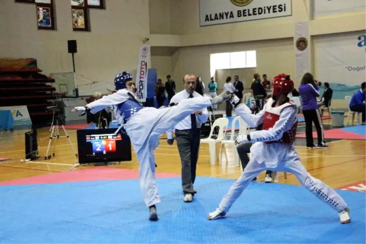 Lisanslı Tekvando Sporcusu 400 Bine Ulaştı