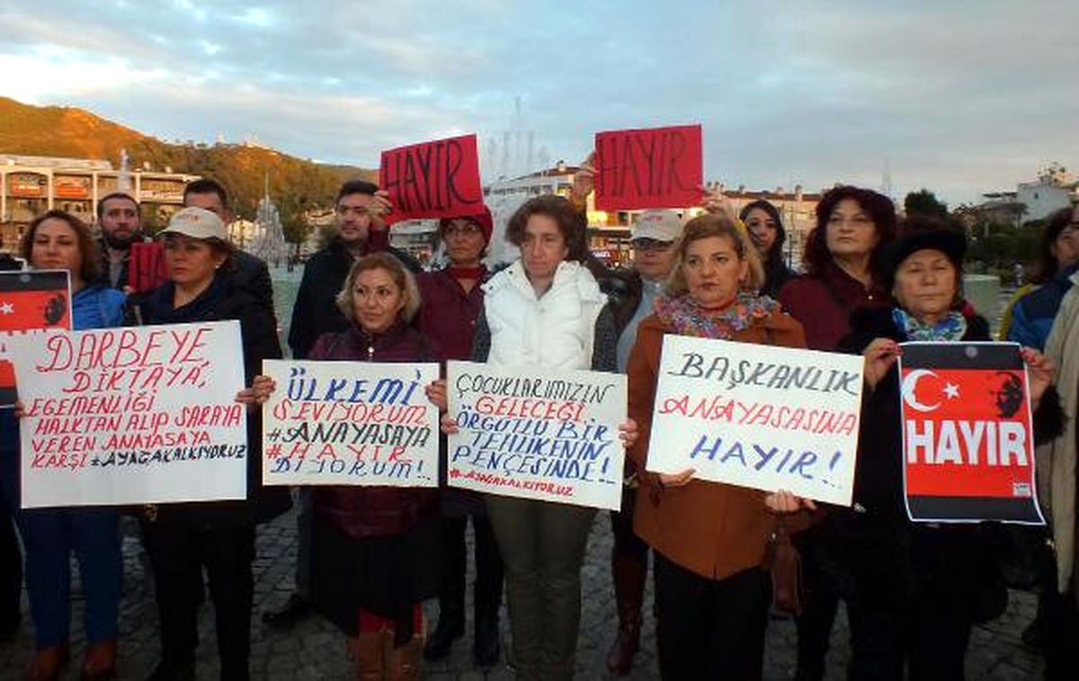Marmaris\'te CHP\'liler Ayağa Kalk Eylemini Sonlandırdı