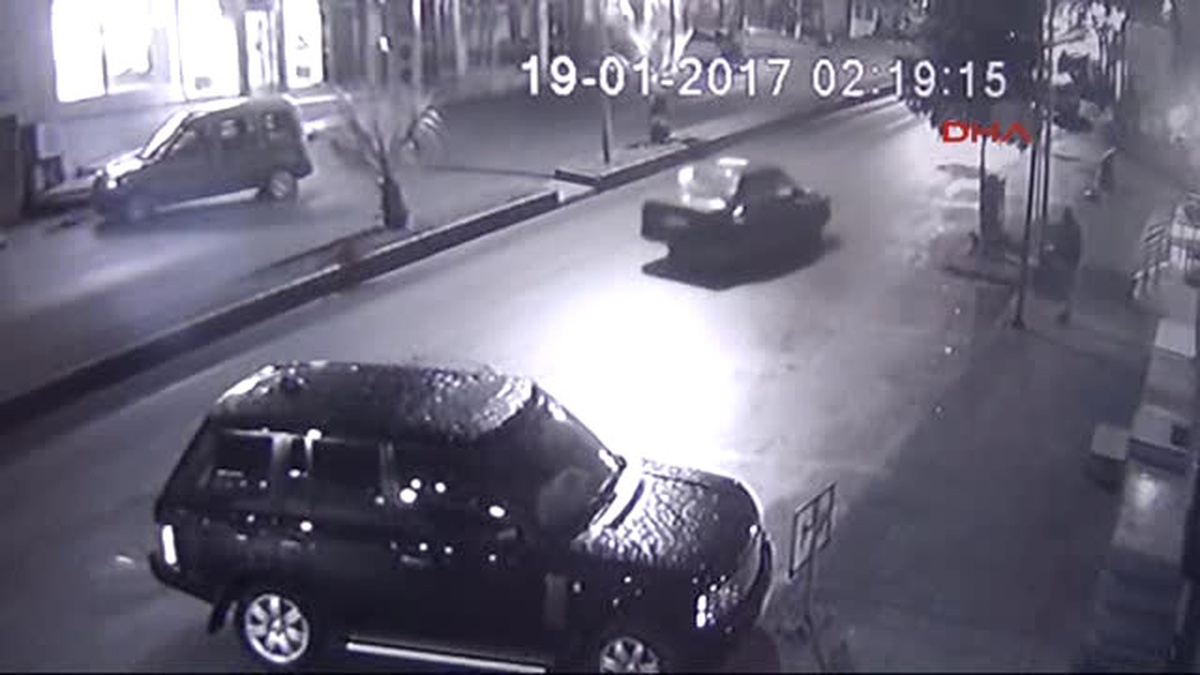 Otomobili Çalıştıramayınca Çalamadılar