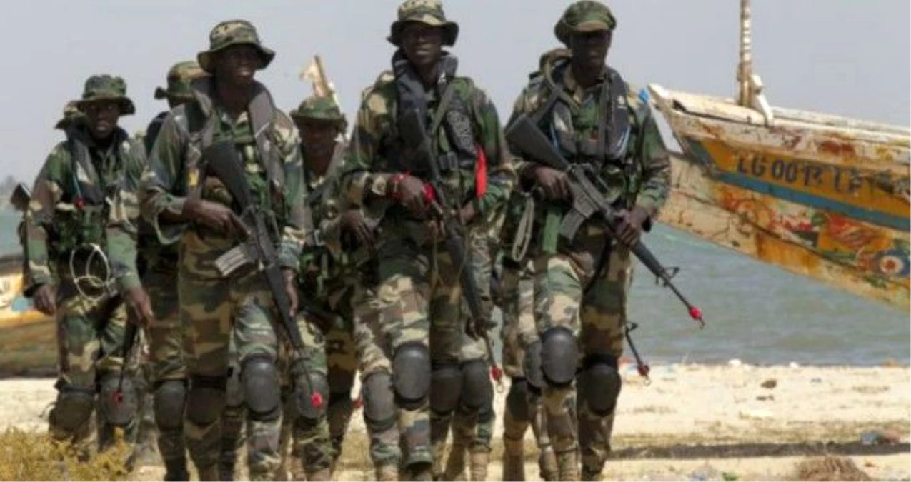 Senegal Ordusu Gambiya\'ya Girdi!