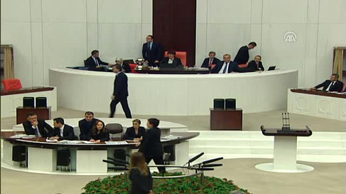 TBMM Genel Kurulunda, İkinci Tur Görüşmeleri Yapılan Anayasa Değişikliği Teklifinin Dördüncü...