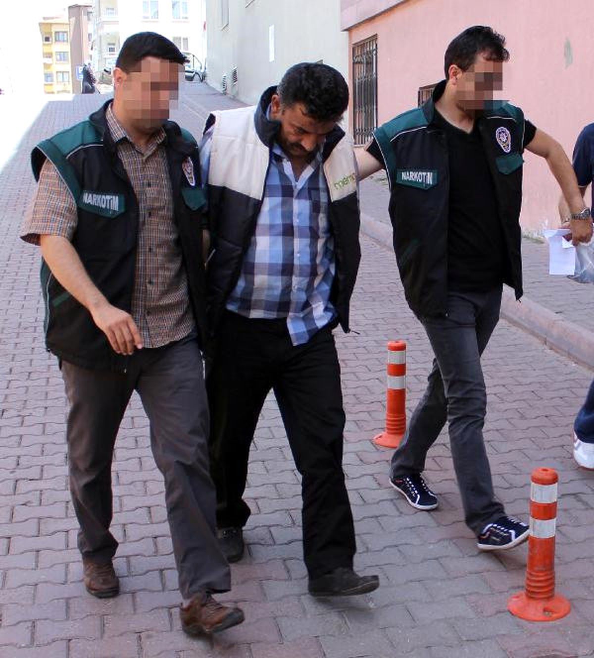Tır Şasesinde Uyuşturucu Sevkiyatı Yapan 2 Sanığa Hapis Cezası