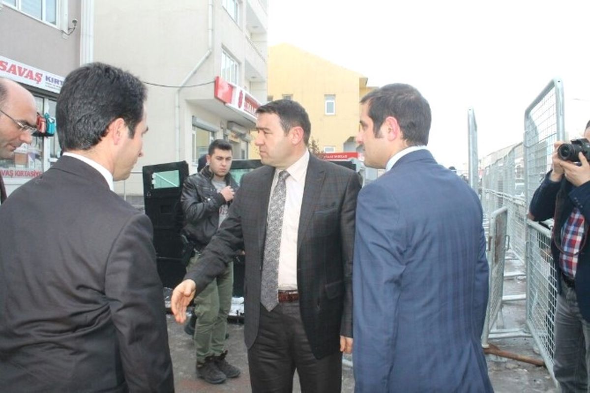 Vali Işın\'dan Başkan Vekili Erat\'a Ziyaret