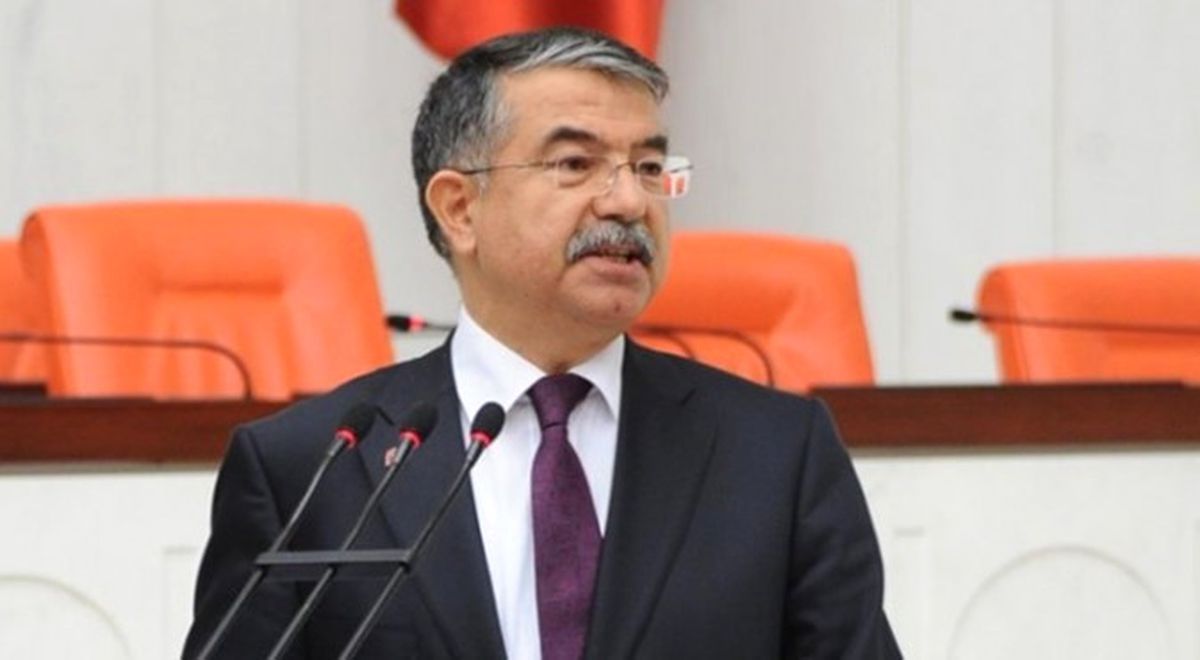 Yılmaz\'dan Yeni Müfredat Açıklaması