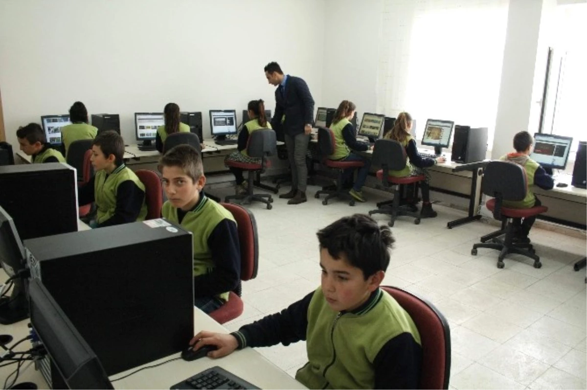 Yozgat\'ta Köy Okuluna Teknoloji Sınıfı Kuruldu