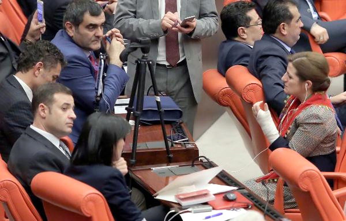 8\'inci Madde 339 Oyla Madde Kabul Edildi