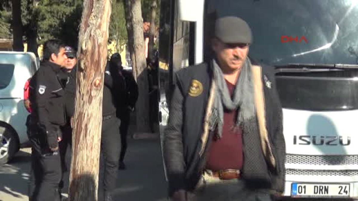Adana - Adliyeye Sevk Edilen Deaş\'lılara \'Vatan Hainleri\' Tepkisi