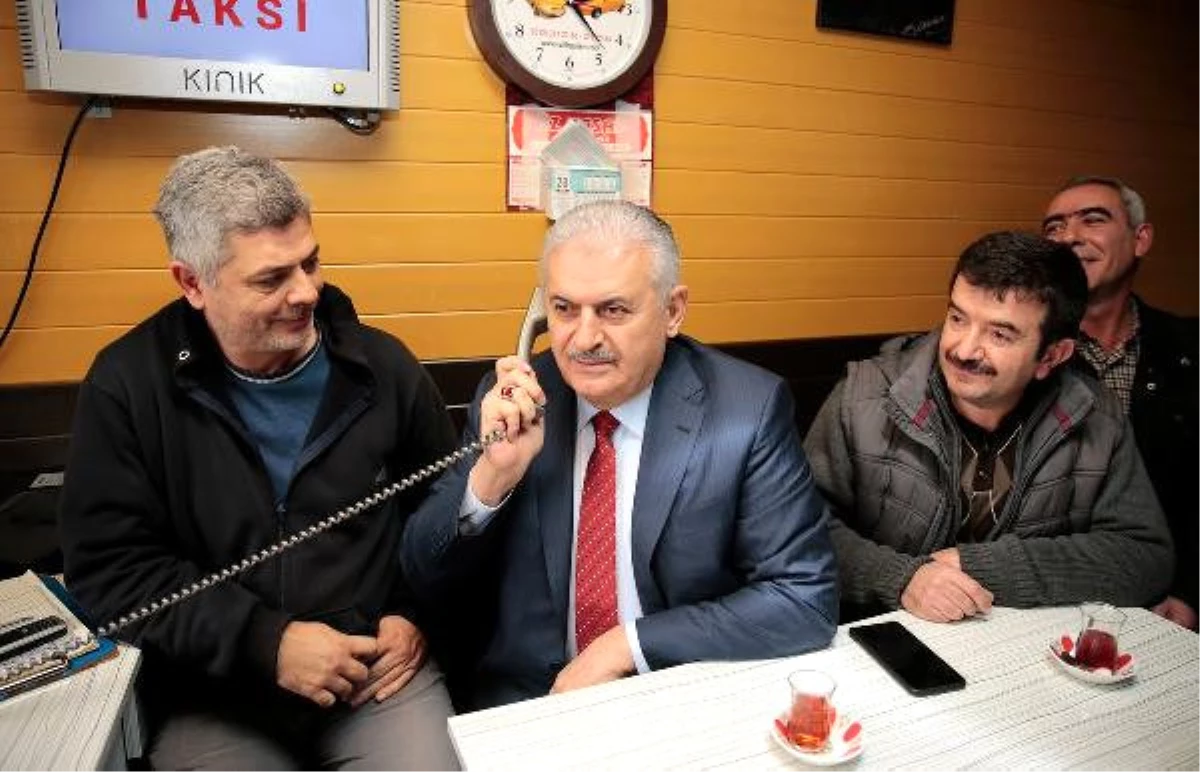 Başbakan Yıldırım\'dan Taksi Durağına Ziyaret