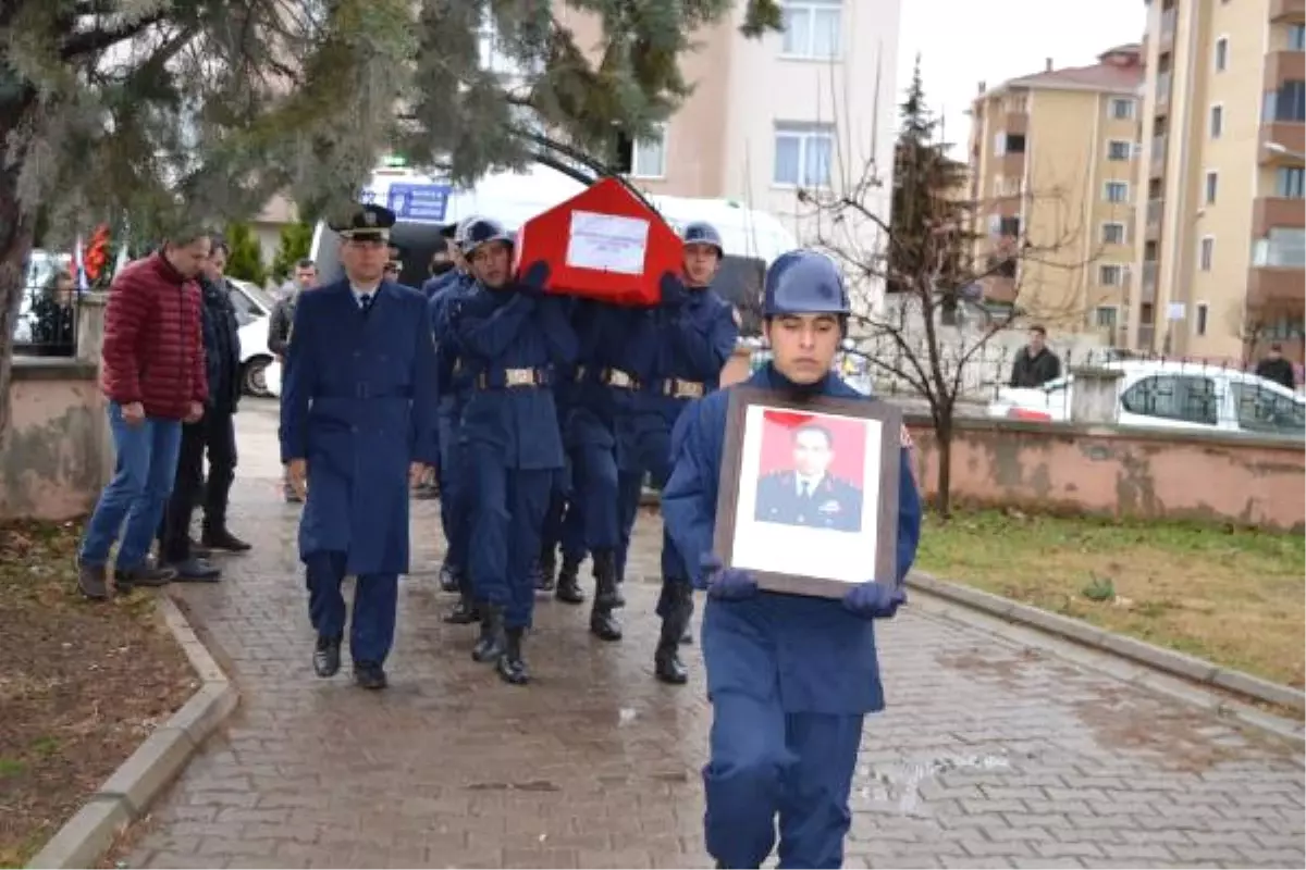 Bişkek\'te Düşen Kargo Uçağının Kaptan Pilotu İçin Yenişehir\'de Tören